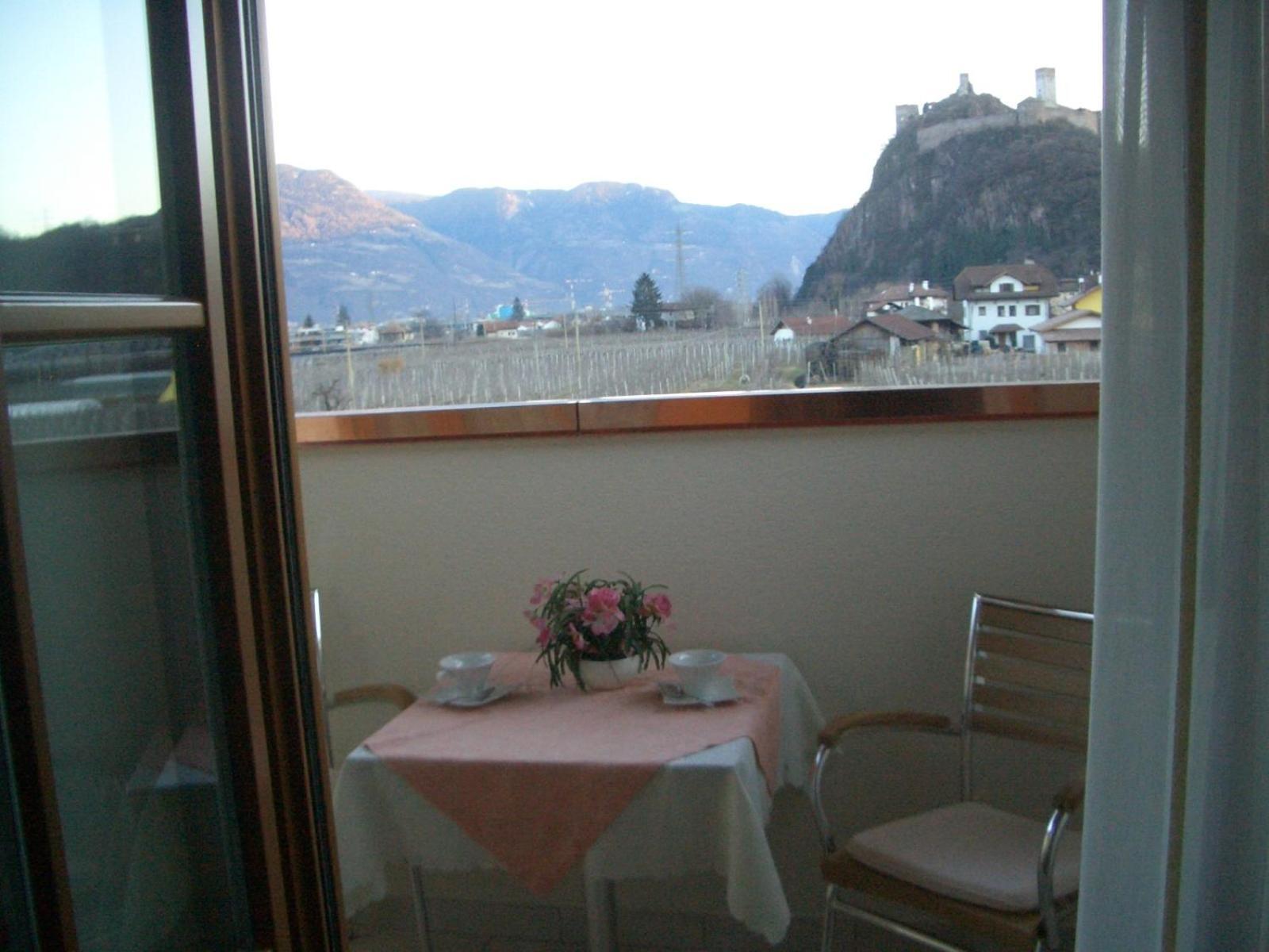 Apartments Klotz Bolzano Bagian luar foto